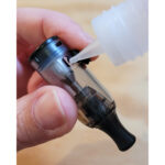 Geekvape Wenax M2 Pod befüllen.